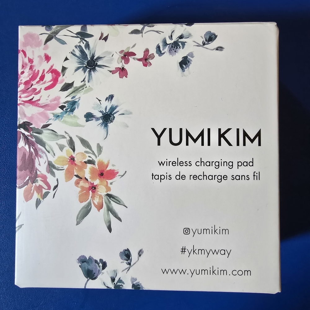 Yumi Kim Floral Wireless Charging Pad